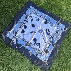 Silk Blend Scarf Black and White Chain/Bag Motif – OS